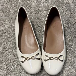 Naturalizer Cream Loafers with Metal Accent